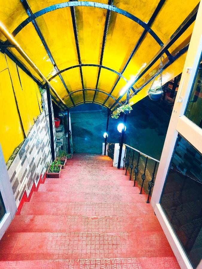 Hotel Holiday Plaza Dalhousie - Near Ghandhi Chowk Mall Road Exterior foto